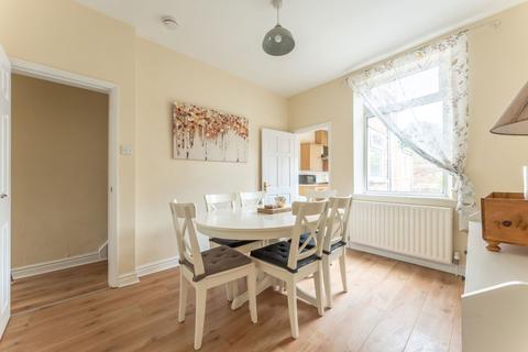 2 bedroom end of terrace house for sale, Warwick Street, York YO31