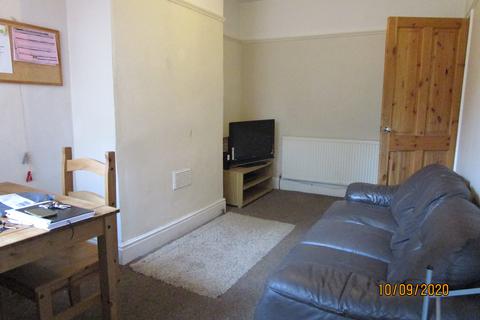 4 bedroom terraced house to rent, Peel Street, Derby DE22