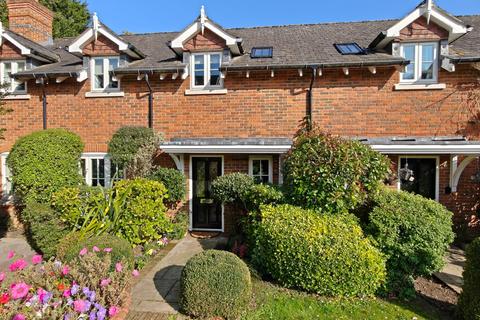 3 bedroom semi-detached house for sale, The Courtyard, Bedwell Park, Essendon, AL9
