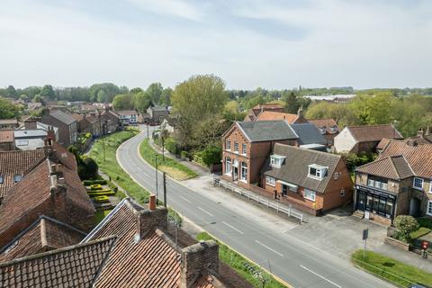 16 James Lloyd Drive, Stamford Bridge, York, YO41 1FF