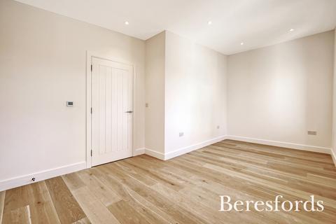 1a Elvet Avenue, Romford, RM2 6JR
