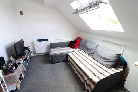 Studio to rent, Rose Glen, London NW9