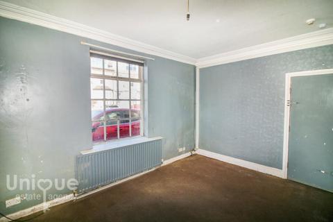 3 bedroom flat for sale, Dean Street, Blackpool, Lancashire, FY4 1BP