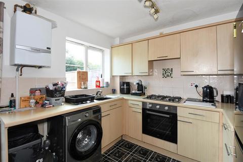 25 Gibbs Leaze, Hilperton, Trowbridge, BA14 7QN