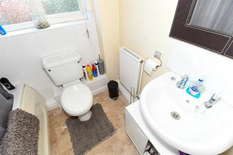 25 Gibbs Leaze, Hilperton, Trowbridge, BA14 7QN