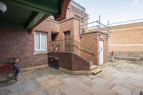 1 bedroom flat for sale, Windsor,  Berkshire,  SL4