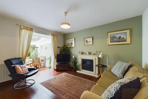 16 Hickley Gardens, Brockworth, Gloucester, GL3 4QS