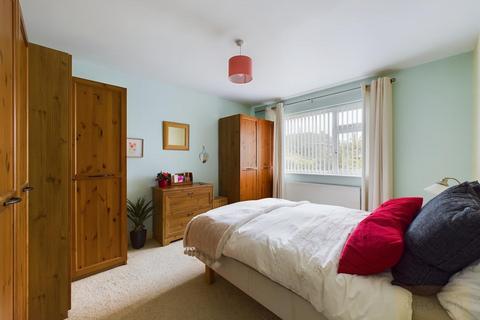 16 Hickley Gardens, Brockworth, Gloucester, GL3 4QS