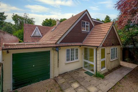 4 bedroom detached house to rent, Nine Mile Ride, Wokingham RG40