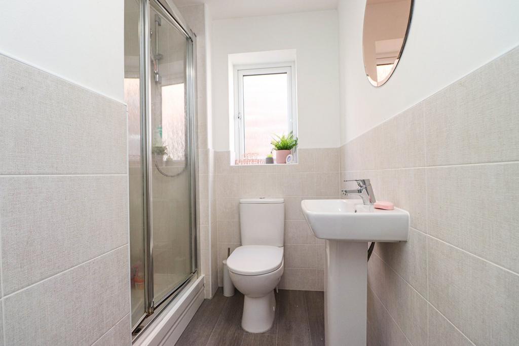 En-Suite Shower Room 2
