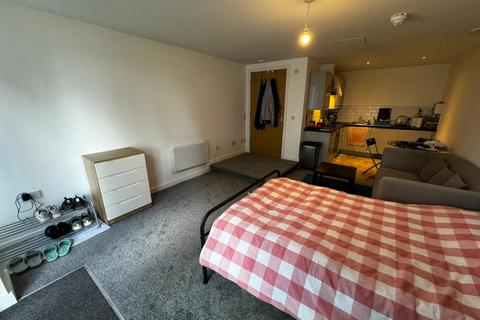 Studio to rent, Skinner Lane, Leeds, West Yorkshire, LS7