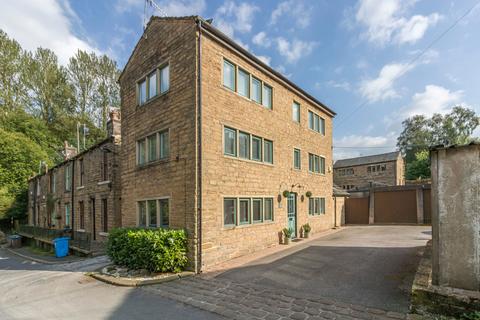 4 bedroom detached house for sale, St. Annes Square, Delph, Saddleworth