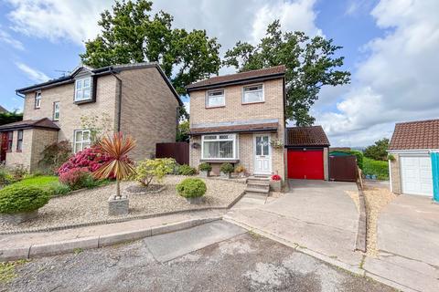 11 Chester Close, New Inn, Pontypool, NP4 0LT
