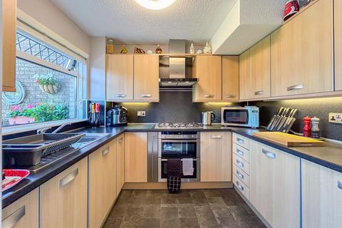 11 Chester Close, New Inn, Pontypool, NP4 0LT