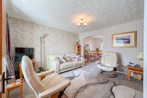 11 Chester Close, New Inn, Pontypool, NP4 0LT