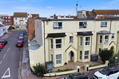 1 bedroom apartment to rent, Orwell Road, Clacton-On-Sea