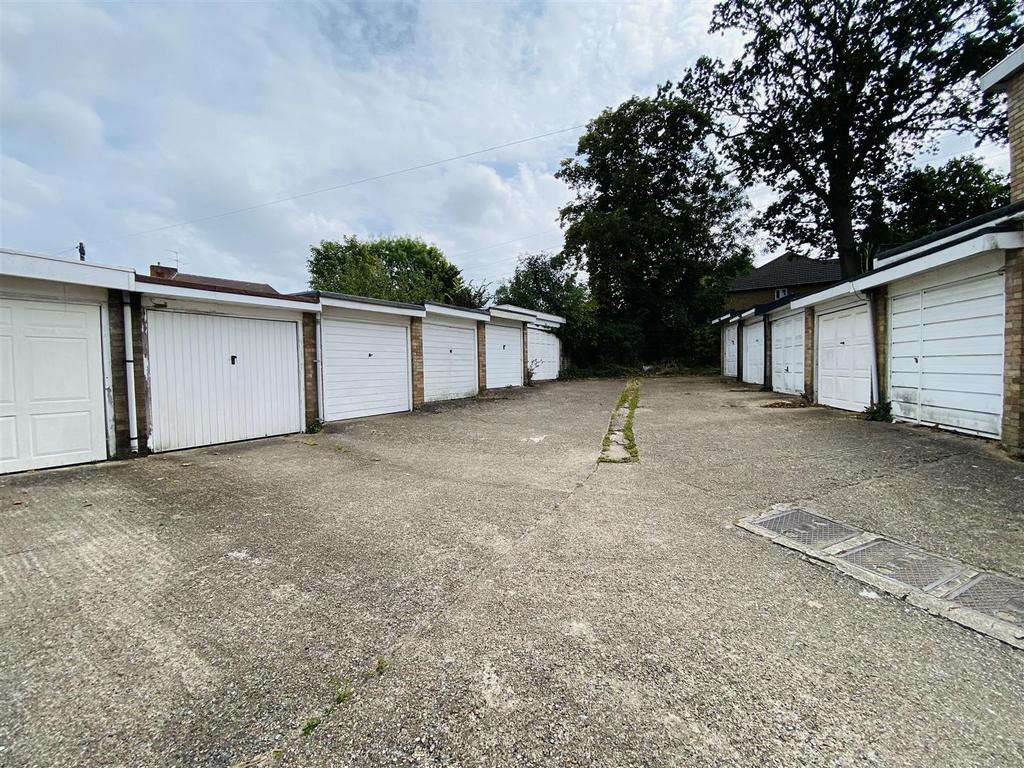 Garage: