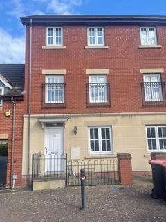 5 bedroom townhouse to rent, Saville Close, Telford, Shropshire, TF1