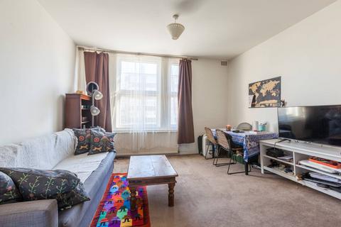 1 bedroom flat to rent, Stockwell Road, Brixton, London, SW9