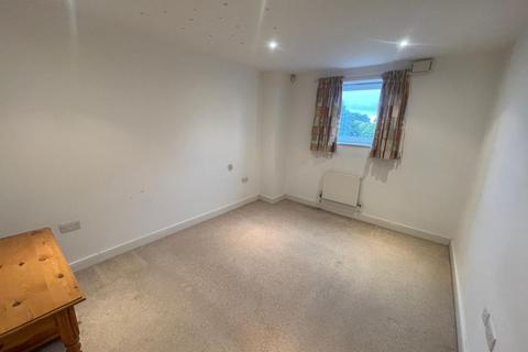 2 bedroom flat to rent, Cubitt Way, Peterborough, PE2