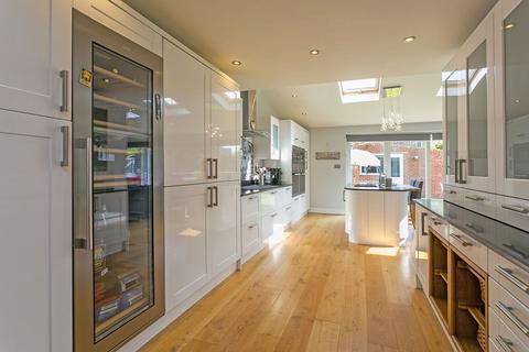 57 Cranbrook Drive, Maidenhead, SL6 6SA