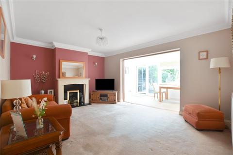 2 bedroom bungalow for sale, Squires Way, Dartford, Kent, DA2