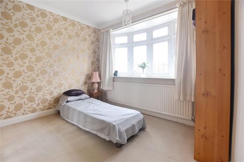 71 Squires Way, Dartford, DA2 7NN