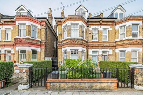 4 bedroom flat for sale, Tierney Road, London