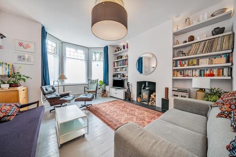 4 bedroom flat for sale, Tierney Road, London