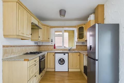 3 bedroom terraced house for sale, Ingram Road, Norfolk Park, Sheffield, S2