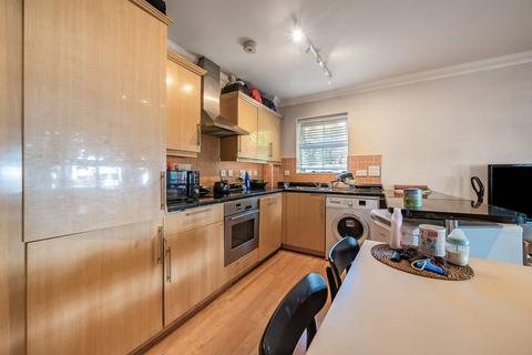 2 bedroom flat for sale, St Helens Road, Norbury, London, SW16