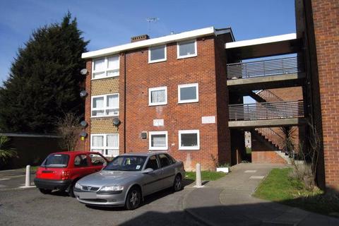 2 bedroom apartment for sale, Shepherds Close, Romford, RM6