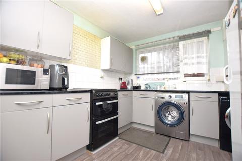 2 bedroom apartment for sale, Shepherds Close, Romford, RM6