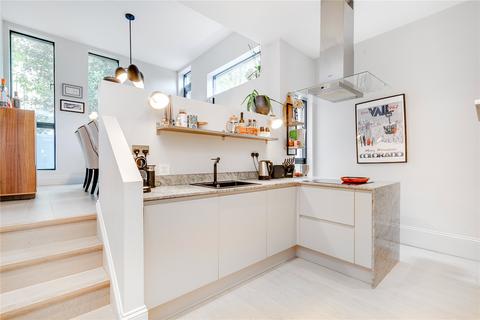 3 bedroom apartment for sale, Alderbrook Road, SW12