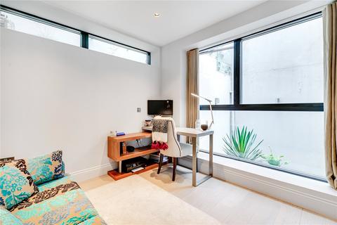 Flat B, 2 Alderbrook Road, Balham, London, SW12 8AG