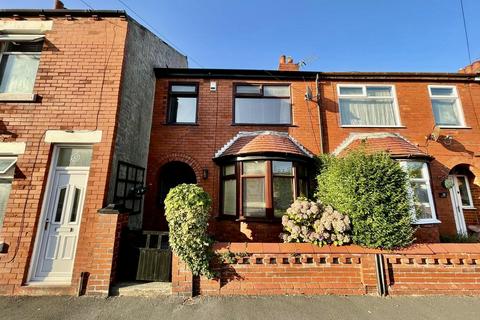 3 bedroom house to rent, Rathlyn Avenue, Blackpool FY3