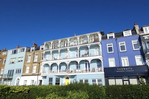 3 bedroom apartment to rent, Victoria Parade, Broadstairs