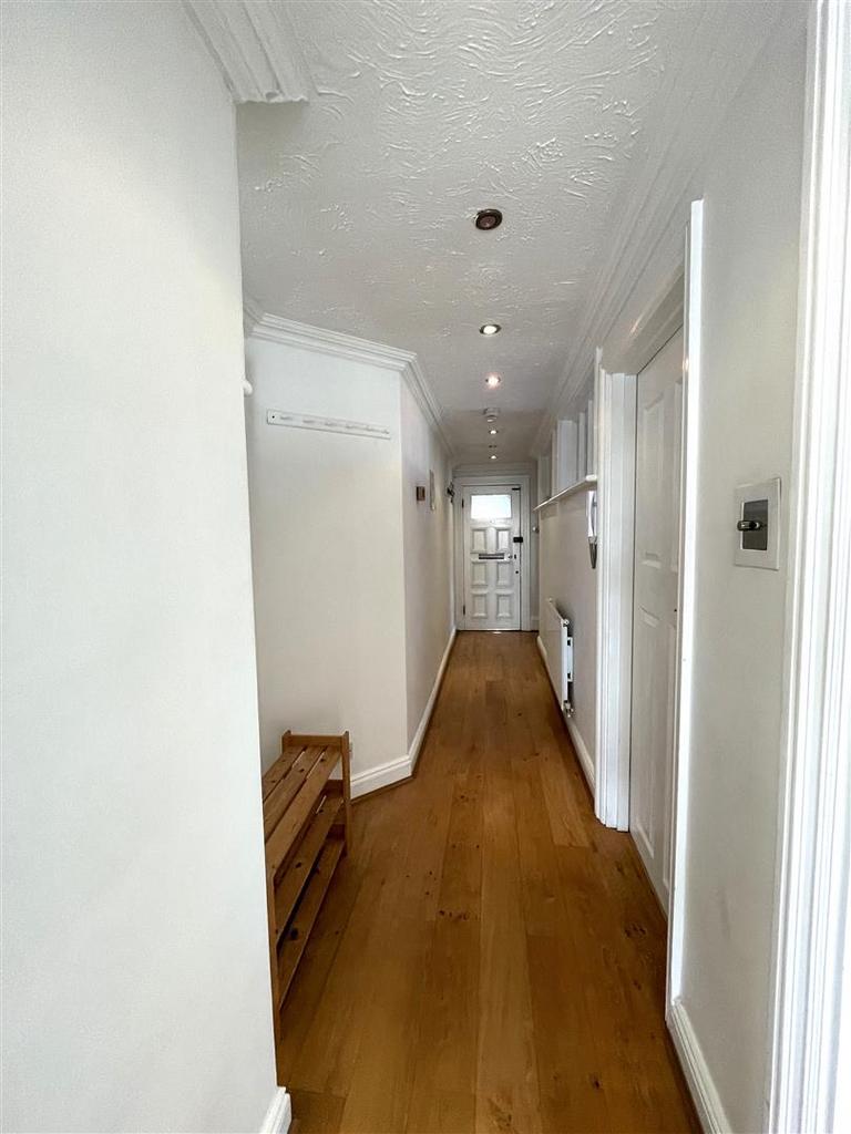 Hallway.jpg