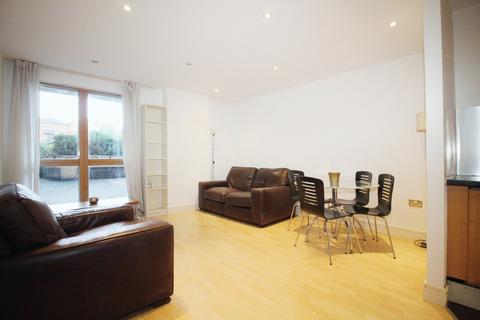 2 bedroom flat for sale, CROMWELL COURT, 10 BOWMAN LANE, LEEDS, LS10