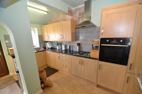 3 bedroom semi-detached house for sale, Willow Drive, Odsal