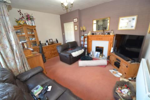 3 bedroom semi-detached house for sale, Willow Drive, Odsal