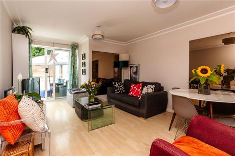 1 bedroom flat for sale, High Street, Berkhamsted, Hertfordshire