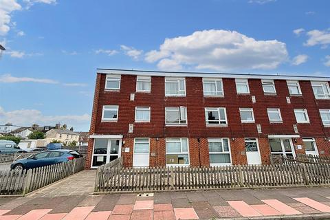 1 bedroom flat for sale, Taddington Road, Eastbourne