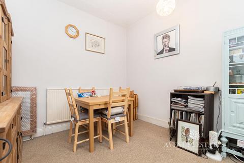 4 bedroom end of terrace house for sale, Bournemouth Road, Poole BH14