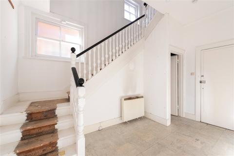 3 bedroom apartment for sale, Lambolle Road, London, NW3