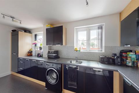 4 bedroom townhouse for sale, Beckside, Shelf, Halifax