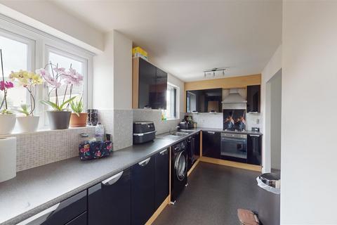 4 bedroom townhouse for sale, Beckside, Shelf, Halifax