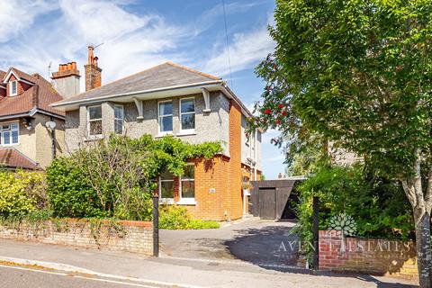 4 bedroom detached house for sale, Firs Glen Road, Bournemouth BH9