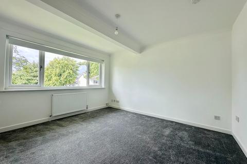 2 bedroom flat to rent, Earlston Crescent, Coatbridge