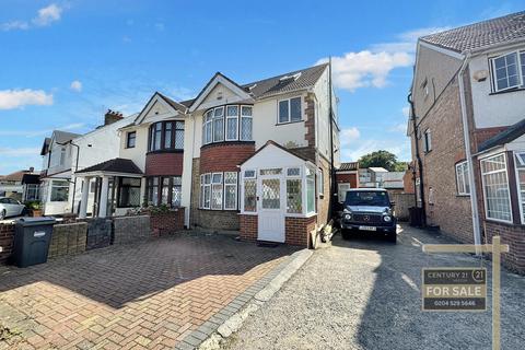 4 bedroom semi-detached house for sale, Eldon Avenue, HOUNSLOW TW5